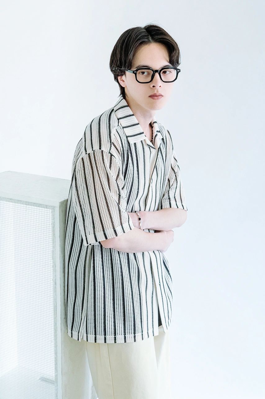 【UNISEX】蕾絲開領短袖襯衫