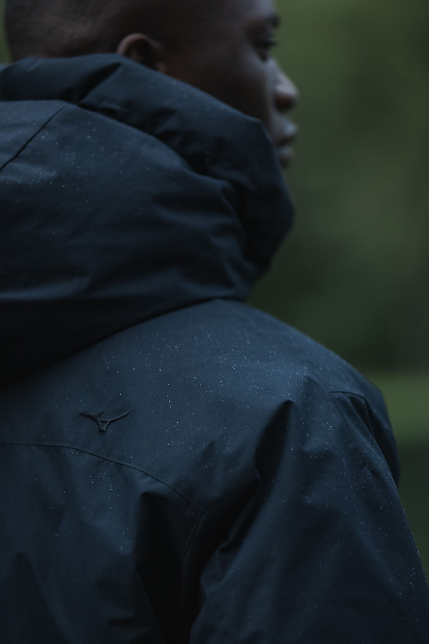 別注 GORE-TEX WINDSTOPPER 羽絨外套穿搭照 2