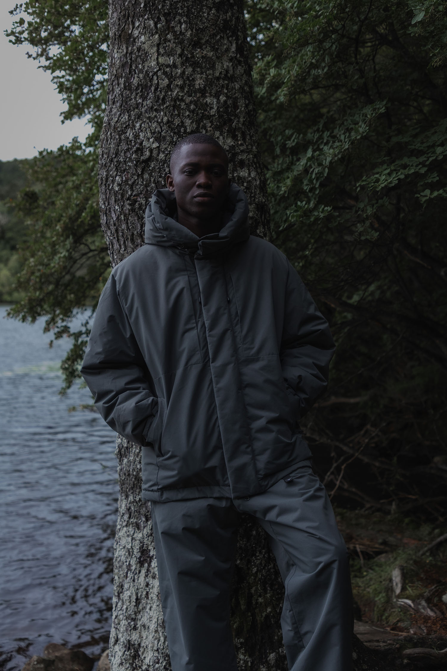 別注 GORE-TEX WINDSTOPPER 羽絨外套穿搭照 5