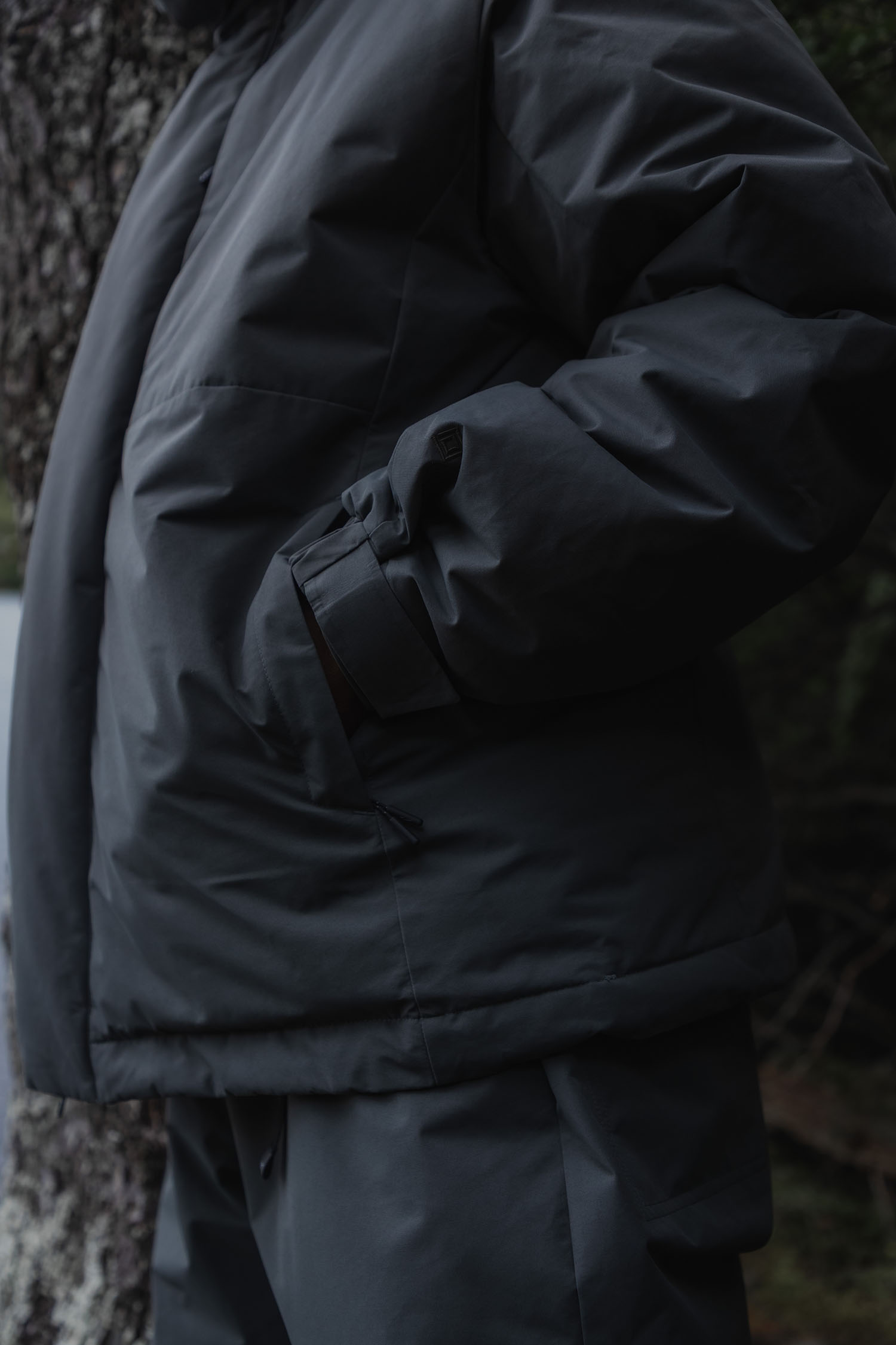 別注 GORE-TEX WINDSTOPPER 羽絨外套穿搭照 7