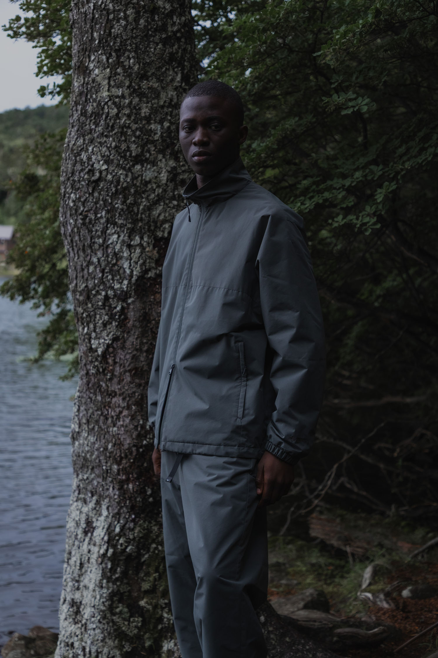 別注 GORE-TEX WINDSTOPPER 防風夾克穿搭照 4
